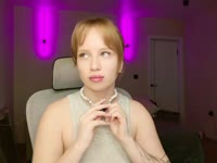 Natural ginger, soft curves, and a gaze that can pin you in place ;)
Come say hi. Tell me your name, what you’re into, and whether you’re ready to orbit me or just watch from a safe distance