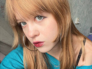 girl AmberLune