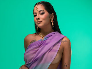 hot cam play AnoukChopra