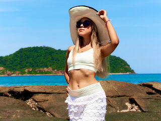 chatslut ArianaWells