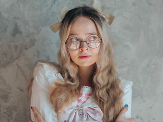 hot naked camgirl BellaMorley