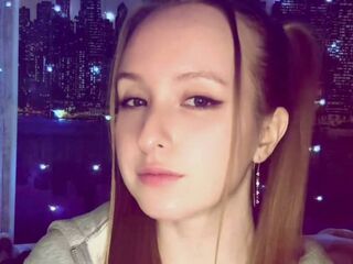 cam slut chat CortneyMoran