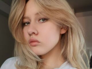 camgirl porn web cam DennyDucote
