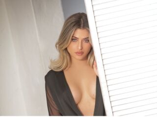 masturbating cam girl IrinaMolkova