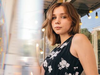 free live webcam KristinaAmila