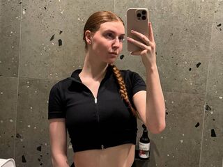 extreme webcam LessieNunz