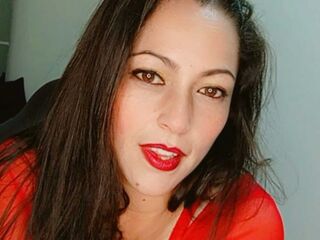naughty cam girl fingering shaved pussy ScarlettBarners