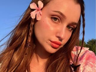 free video chat ElisaHeathe