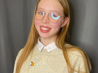 camwhore video RomanaGuethle