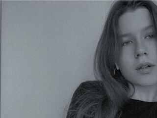 jasmin adult cam AdelinaGose