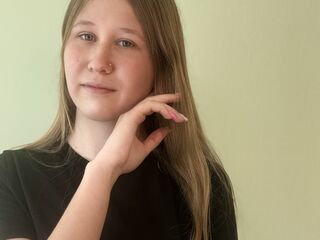 chat room live show AdriaSecker