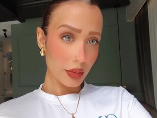 girl nude AdrianaRossetti