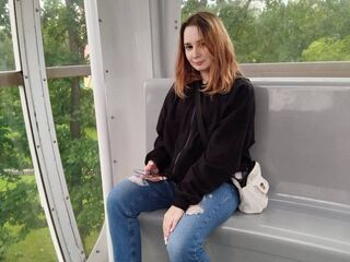 camgirl showing tits AliceRamus