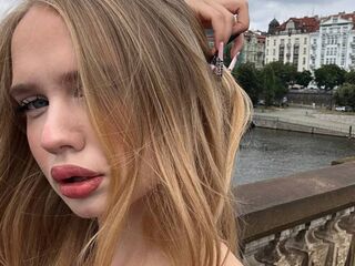 hot web cam show AmberWindow