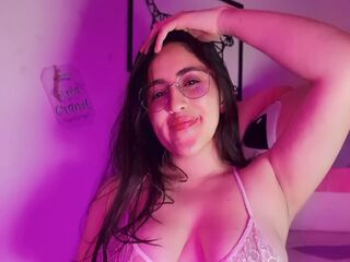 Kinky webcam girl AmyVele