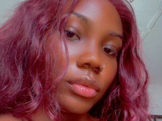 naked camgirl AniMaculey