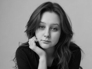 fingering camgirl AnnaHerrmann