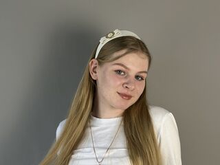 streaming live webcam AntoniaCrumpton