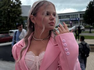 camgirl chat room BadamTaran