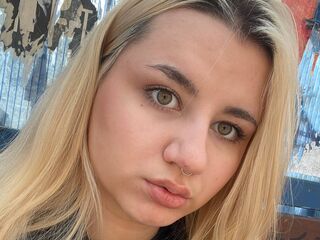 girl naked BarbaraWellsmith