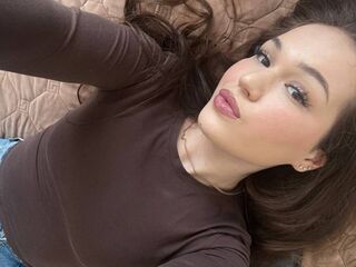 camwhore video BeaBellotti