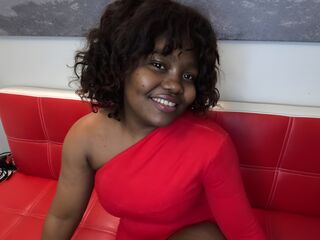 naked cam girl masturbating with sextoy CarmenDubois