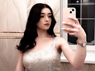 nude webcamgirl CarriMaclachlan