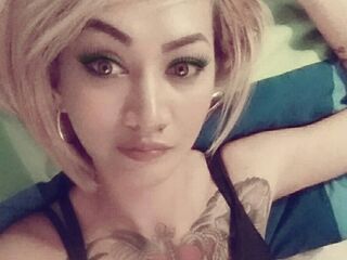 cam girl playing with sextoy CharismaQueen