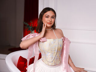 hot cam girl fingering shaved pussy ChloeCalloway