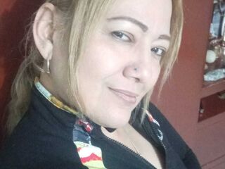 camgirl showing pussy ClauCortner