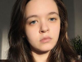 fingering camwhore CorneliaAdling