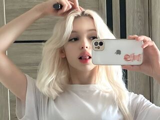 sexy webcamgirl pic CourtneyAdamo