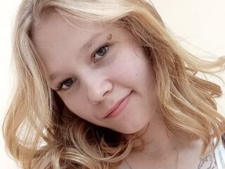 free nude webcam show DainePostema