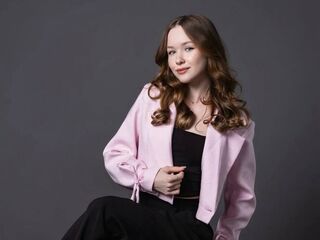camgirl picture DarleenBenjamin
