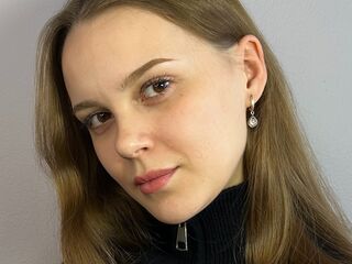 camwhore spreading pussy DavinaMcglinchey