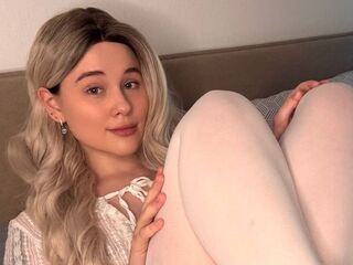 webcam chatroom DeluaMoon