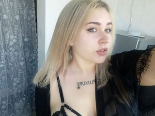 hot cam girl masturbating with dildo DinahSalimas