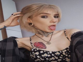 camgirl masturbating with dildo ElvinaHakey