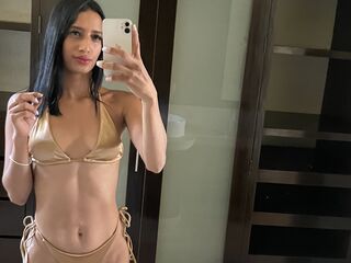 hot webcam slut EmmaCollind