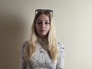 hot webcamslut EvelynReynaga