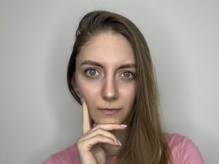 naked webcamgirl GenevaAndrode