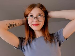 masturbating GwendolynBodge