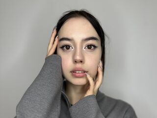 adult liveshow HannahDinizo