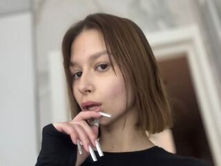 hot cam girl masturbating with vibrator HenriettaGriscom