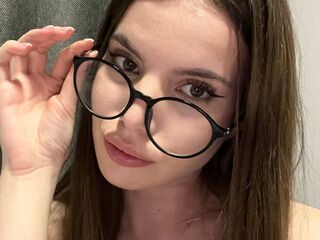 naked girl with webcam fingering JoannieZbierski