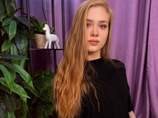 chat room live cam JuliMiu