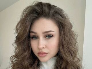 girl showing pussy JunitaDroze