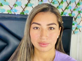 hot camwhore KaatheAdams