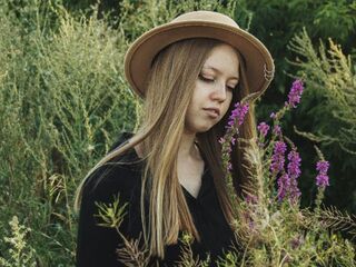 adult videochat cam KarenLowe