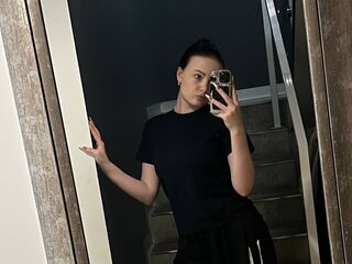 chat livesex KiraBentley